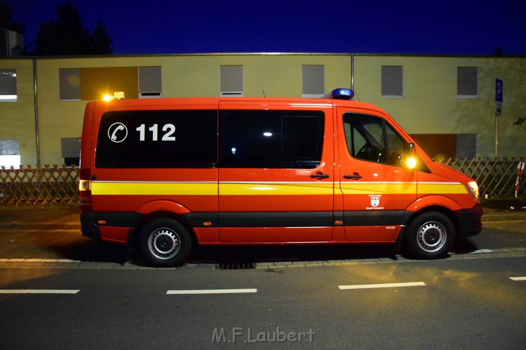 Grossfeuer Einfamilienhaus Siegburg Muehlengrabenstr P0664.JPG - Miklos Laubert